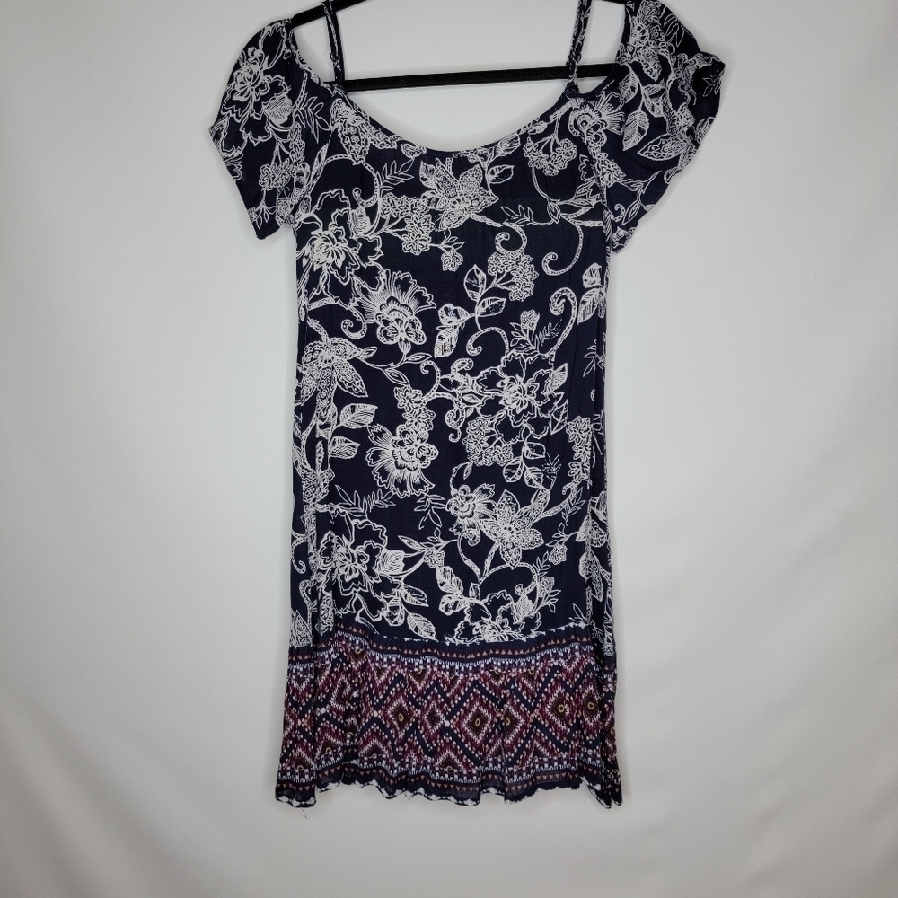 Band Of Gypsies Bohemian Ruffled Top - Picture 8 of 11